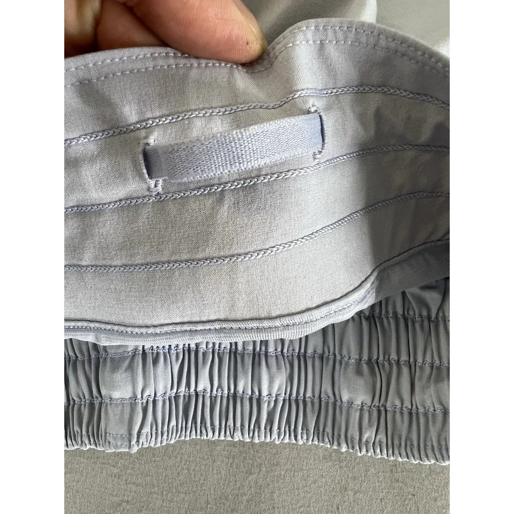 Lululemon Hotty Hot Low-Rise Short 2.5